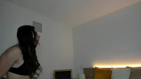 Bella online show from June 2026 04:17:02 PM