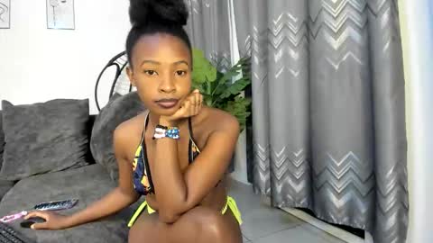 Bella sweetpea online show from June 2026 12:32:02 AM