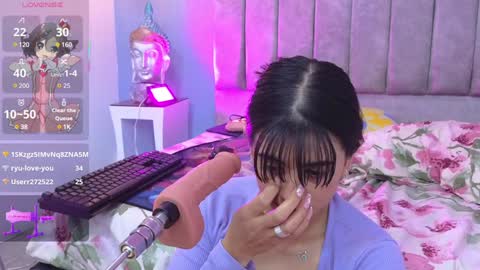 Snapshot of bella_thix chatting on January 2025 09:04:02 AM Bella online show from January 2025 09:04:02 AM