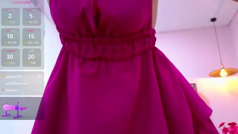 Snapshot of bella_thix chatting on February 2025 06:02:01 AM Bella online show from February 2025 06:02:01 AM