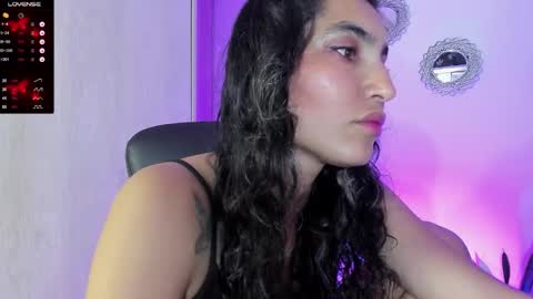 Bella online show from November 2025 11:16:02 PM