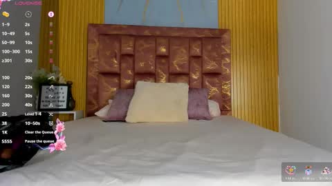 Snapshot of bella_tinkerbell_bahamas chatting on November 2025 08:40:01 PM bella_tinkerbell_bahamas online show from November 2025 08:40:01 PM