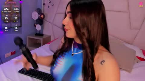 Bella Becca  online show from November 2025 03:01:02 PM