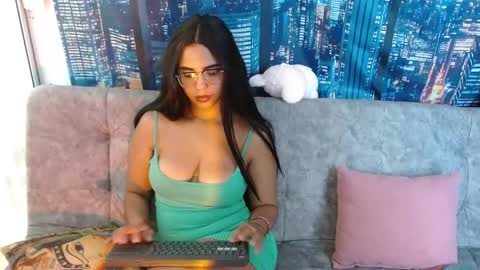 Bella Baker online show from April 2026 01:17:01 PM