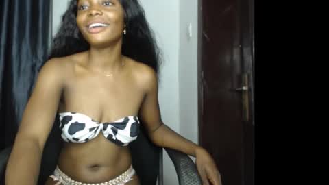 Snapshot of bellababy6 chatting on October 2025 05:35:02 PM bella online show from October 2025 05:35:02 PM