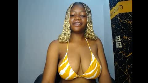 Snapshot of bellababy7 chatting on May 2026 06:24:01 PM bella online show from May 2026 06:24:01 PM