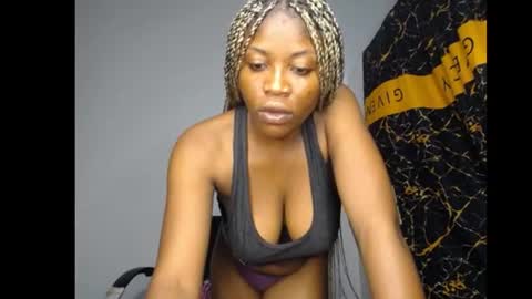 Snapshot of bellababy7 chatting on July 2026 06:12:02 PM bella online show from July 2026 06:12:02 PM
