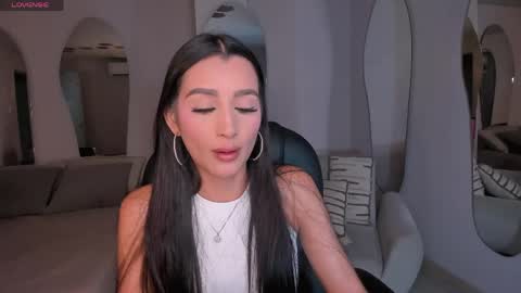  Bella C  online show from May 2026 11:28:02 PM