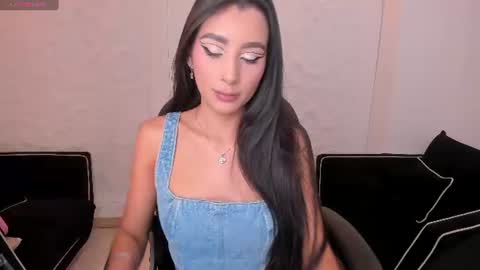  Bella C  online show from June 2026 11:51:02 PM