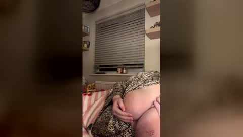 bellacherrybomb online show from March 2026 09:04:02 PM