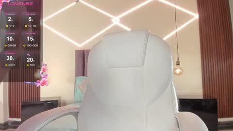 Bella Clair online show from June 2026 03:00:01 PM