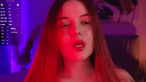 belladevile_ online show from September 2025 02:00:02 PM