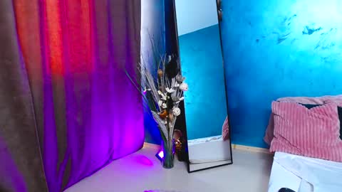 Snapshot of belladoyle chatting on February 2025 12:59:01 PM belladoyle online show from February 2025 12:59:01 PM