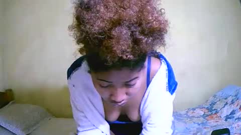 Snapshot of bellaena chatting on October 2025 12:10:01 AM bellaena online show from October 2025 12:10:01 AM