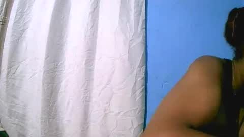 Snapshot of bellaena chatting on November 2025 02:43:01 AM bellaena online show from November 2025 02:43:01 AM