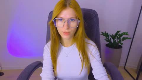 BellaFoxi online show from September 2025 11:26:01 AM