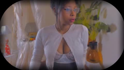 Snapshot of bellahproudly chatting on October 2025 05:57:02 PM Bellah online show from October 2025 05:57:02 PM