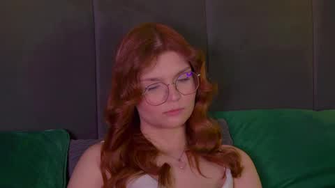 Snapshot of bellamarebelle chatting on March 2026 06:12:02 PM BellaMarebelle online show from March 2026 06:12:02 PM