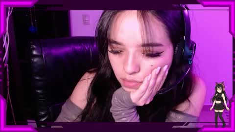 Snapshot of bellamoteluna chatting on October 2025 01:46:01 AM Bella Monteluna online show from October 2025 01:46:01 AM