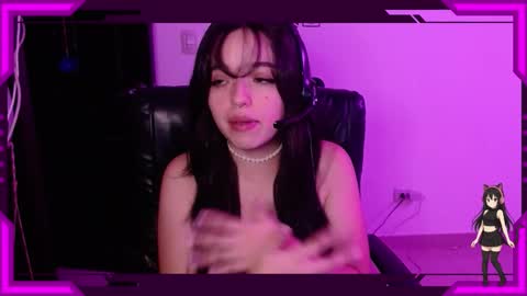 Snapshot of bellamoteluna chatting on October 2025 03:23:02 AM Bella Monteluna online show from October 2025 03:23:02 AM