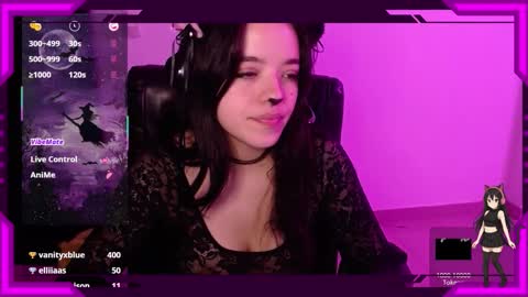 Snapshot of bellamoteluna chatting on November 2025 03:52:02 AM Bella Monteluna online show from November 2025 03:52:02 AM