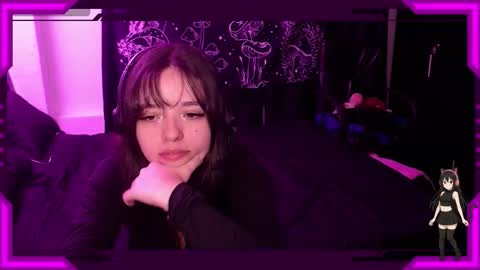 Snapshot of bellamoteluna chatting on November 2025 02:45:02 AM Bella Monteluna online show from November 2025 02:45:02 AM