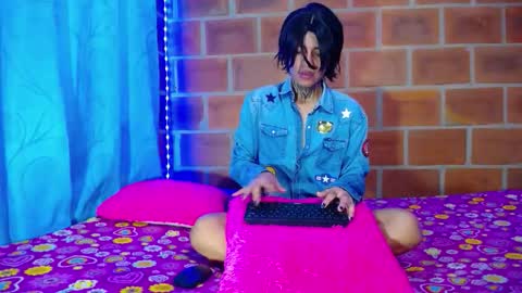 bellamy_094 online show from November 2025 08:20:02 PM