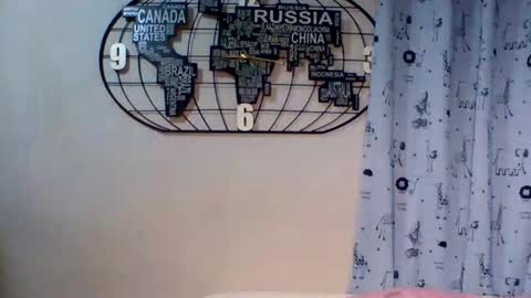 Snapshot of bellaqueen69 chatting on October 2025 01:14:01 PM Bella shane online show from October 2025 01:14:01 PM