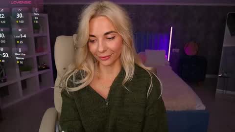 Bella online show from April 2026 08:06:01 PM