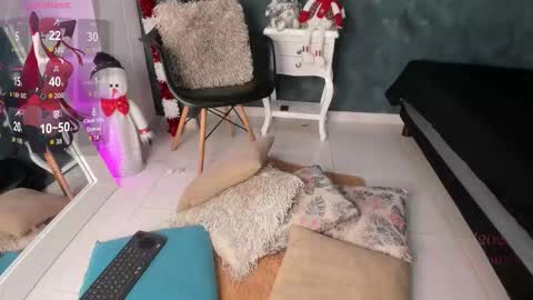 bellarooux online show from December 2025 12:25:02 PM