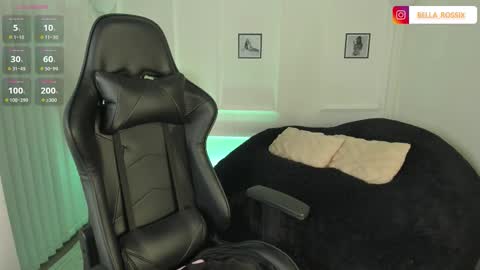 CALL ME BELLA online show from November 2025 02:14:02 AM