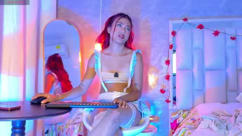 BellaSanderrs online show from April 2026 11:27:01 AM