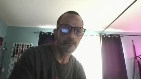 Bellaskeykeeper online show from May 2026 07:30:01 PM