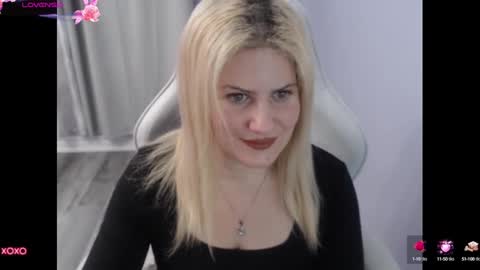 Snapshot of bellastar84 chatting on October 2025 12:28:01 PM Starr40 online show from October 2025 12:28:01 PM