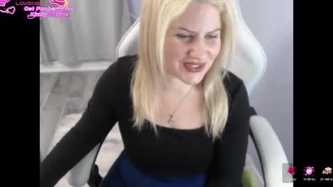 Snapshot of bellastar84 chatting on November 2025 01:34:02 PM Starr40 online show from November 2025 01:34:02 PM