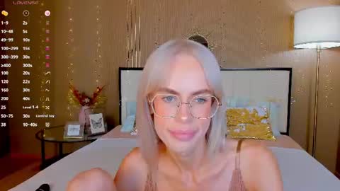 Bella online show from June 2026 03:25:01 AM