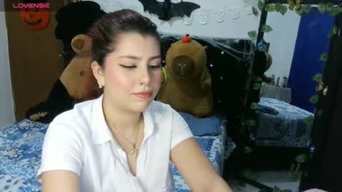 Snapshot of bellatrix_colen chatting on October 2025 02:12:01 AM Aleja online show from October 2025 02:12:01 AM