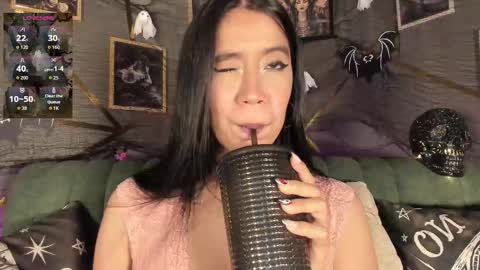  Isabella  Independent model online show from October 2025 11:41:02 PM