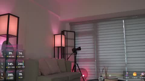 Belle Adrienne  IG  online show from November 2025 11:40:02 PM