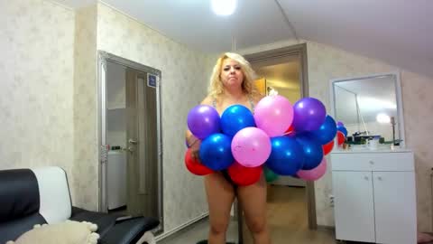 Snapshot of belleinna chatting on November 2025 05:41:02 AM Vivi online show from November 2025 05:41:02 AM