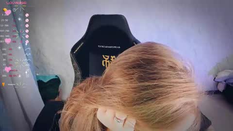 Your Annabelle Wolf  online show from November 2025 12:22:02 AM