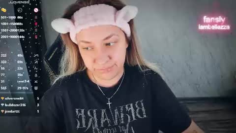 Your Annabelle Wolf  online show from June 2026 05:03:02 PM