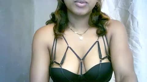 Snapshot of bellibellah chatting on March 2026 07:23:01 AM BelliBellah online show from March 2026 07:23:01 AM