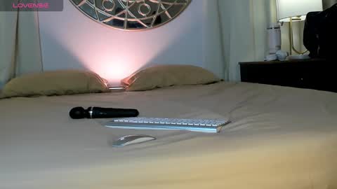 Belinda online show from October 2025 07:08:01 PM