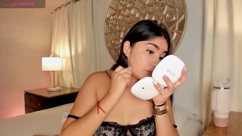 Belinda online show from November 2025 07:05:02 PM