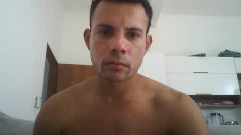 Snapshot of bello3929 chatting on September 2025 05:24:01 PM bello3929 online show from September 2025 05:24:01 PM