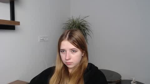 bellochka_ online show from December 2025 11:49:02 AM