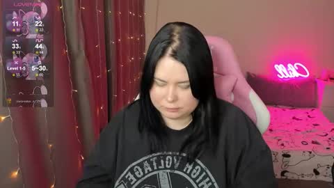 LinaBoo online show from February 2026 06:22:01 AM