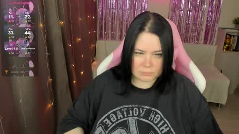 LinaBoo online show from May 2026 11:48:01 AM