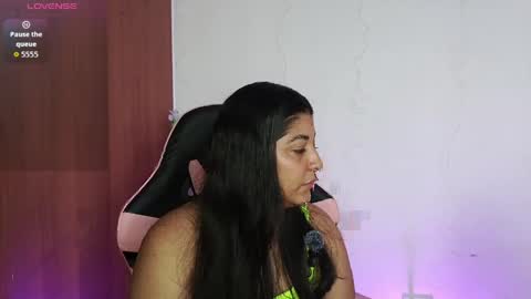 Snapshot of bellyjell chatting on April 2026 03:29:01 PM Your New Girlfriend online show from April 2026 03:29:01 PM